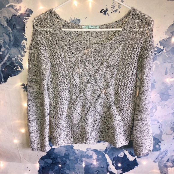 Maurices Sweaters - ❄️ Maurices Long Sleeve Grey Knit Sweater Size XS